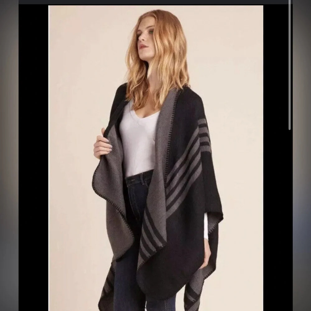 EUC Women’s Reversible Poncho Wrap Shawl | One Size
